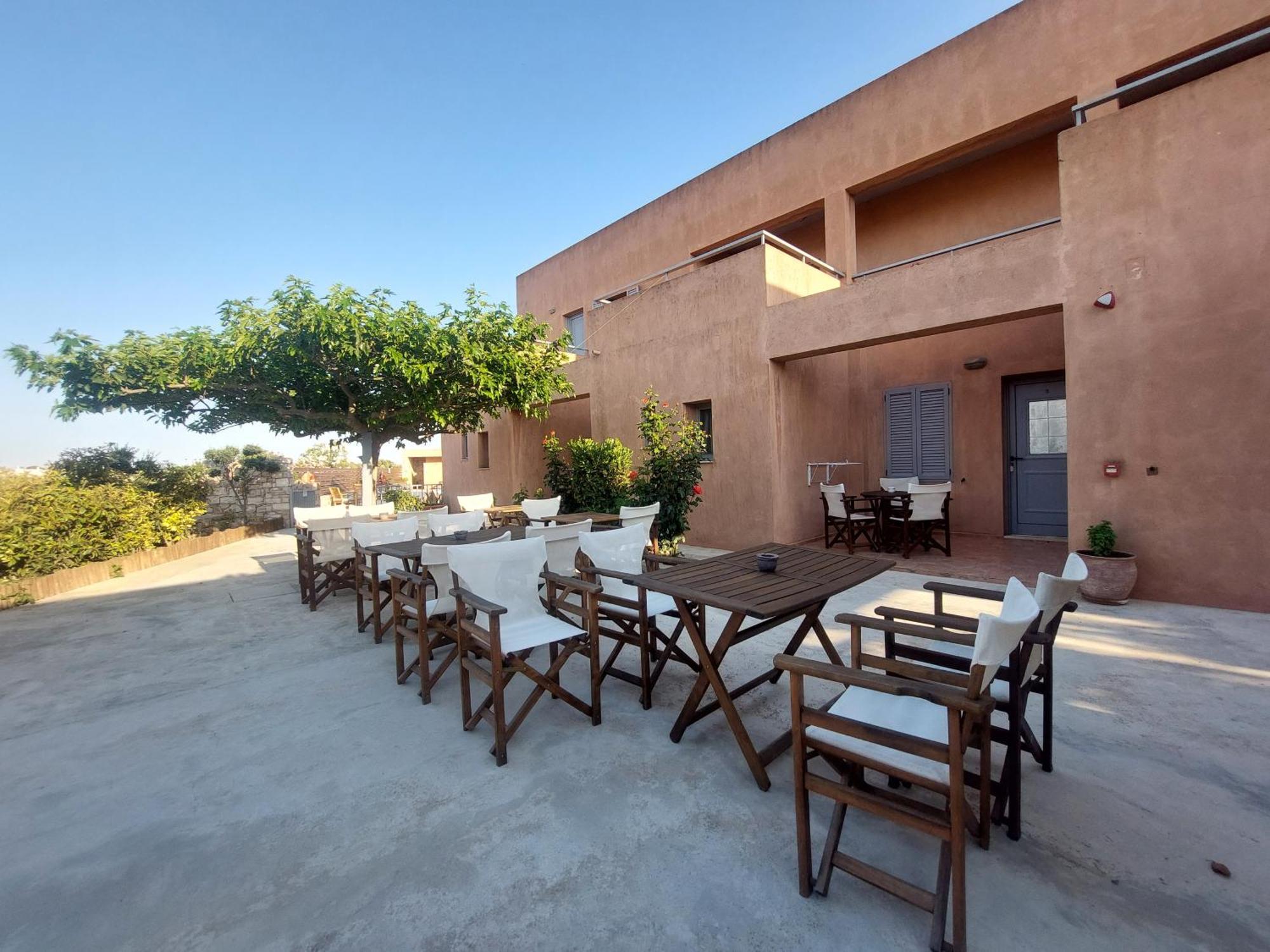 Petradi Aparthotel Livadi  Exterior foto