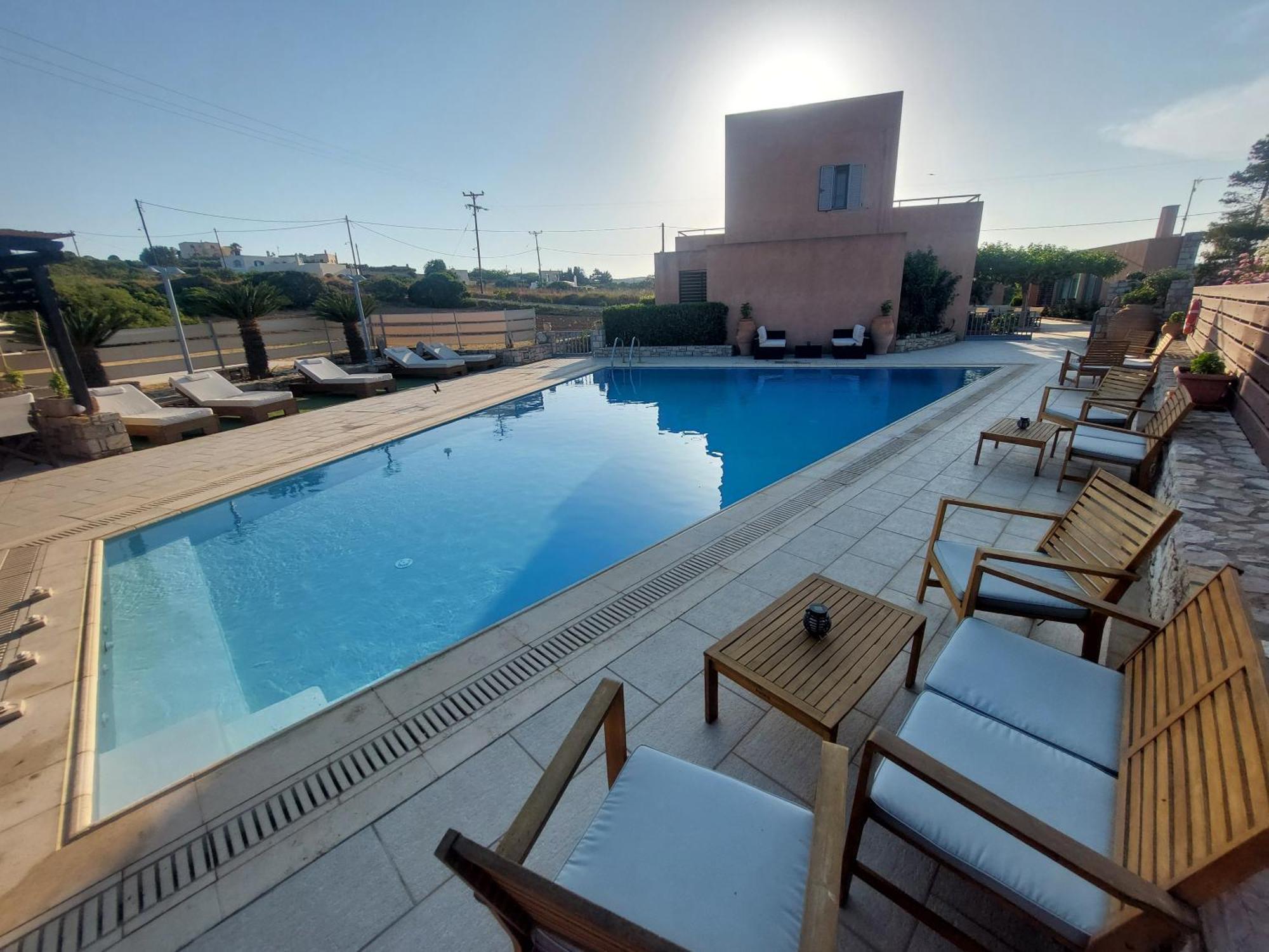 Petradi Aparthotel Livadi  Exterior foto
